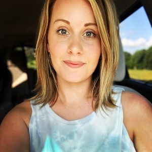 Meet your Posher, Becka